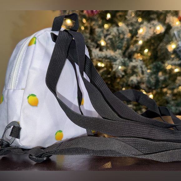 Adorable JanSport Quarter Pint Mini White Convertible Backpack with Lemon Design - Picture 10 of 15